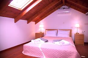 Beach Front Villa with Private 50m Path to Secluded Beach