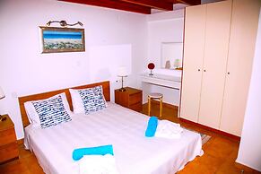 Beach Front Villa with Private 50m Path to Secluded Beach