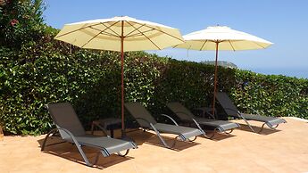 Beach Front Villa with Private 50m Path to Secluded Beach