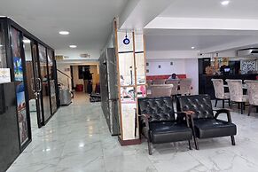 Papa Ji Hotel and Restaurant