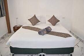 Papa Ji Hotel and Restaurant