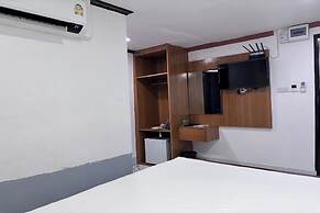 Papa Ji Hotel and Restaurant