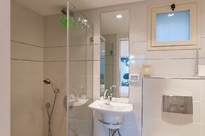 Luxurious Villa with great location