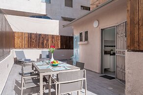 Magical Terrace Great Location Hakovshim