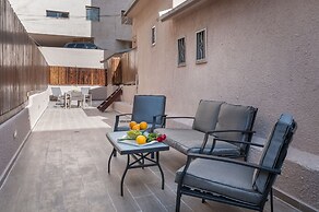 Magical Terrace Great Location Hakovshim