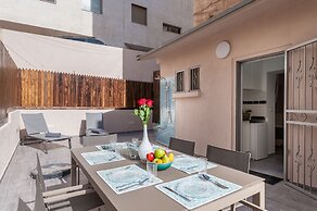 Magical Terrace Great Location Hakovshim