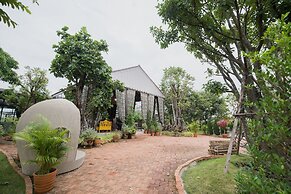 Thanburi Resort