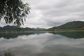 Village House - Hostel