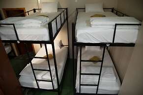 Village House - Hostel