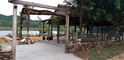 Village House - Hostel