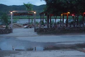 Village House - Hostel