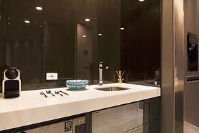 Ultra Luxury 2 Bed Loft in Lleras