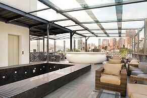 Ultra Luxury 2 Bed Loft in Lleras