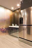 Ultra Luxury 2 Bed Loft in Lleras