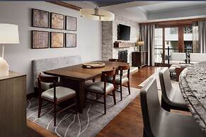 The Ritz Carlton Club 3 Bedroom Mountain View Apartment
