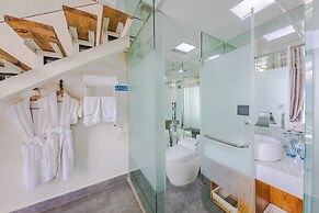 Butterfy Seaview Resort Villa