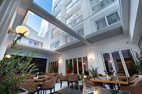 Elia Ermou Athens Hotel