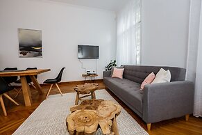 Best Luxury apt in Zagreb for 16 ppl