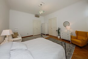 Best Luxury apt in Zagreb for 16 ppl