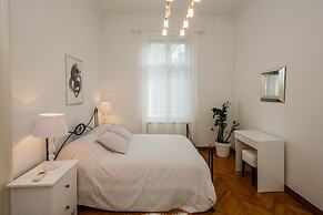 Best Luxury apt in Zagreb for 16 ppl