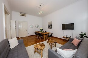 Best Luxury apt in Zagreb for 16 ppl