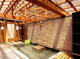 Guesthouse Tomoshibi - Hostel