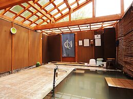 Guesthouse Tomoshibi - Hostel