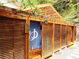 Guesthouse Tomoshibi - Hostel