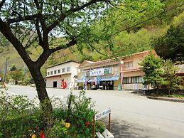 Guesthouse Tomoshibi - Hostel