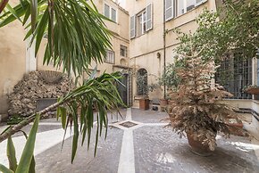 Monti Studio Apartment