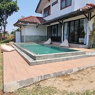 Villa ChavaMinerva Bata - Ciater