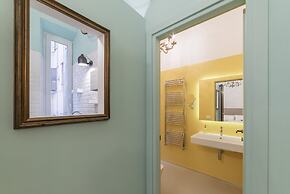 Romantic Vintage Colosseum Apartment