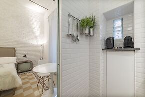 Romantic Vintage Colosseum Apartment