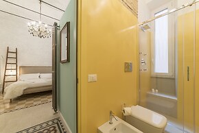 Romantic Vintage Colosseum Apartment