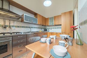 San Giovanni Elegant 6 Pax Apartment