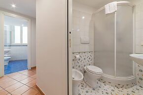 San Giovanni Elegant 6 Pax Apartment