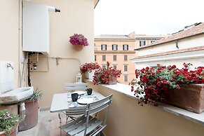 Vatican Stylish Apartment