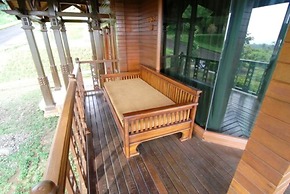 Villa ChavaMinerva Kayu - Ciater