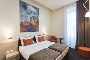 Hotel Grand Hedonist