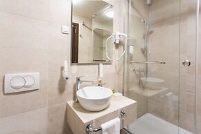 Hotel Grand Hedonist