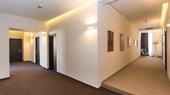 Hotel Grand Hedonist