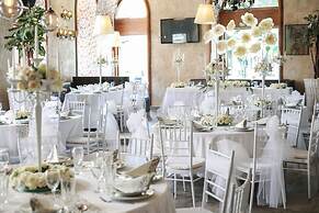 Hotel Grand Hedonist