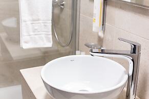 Hotel Grand Hedonist