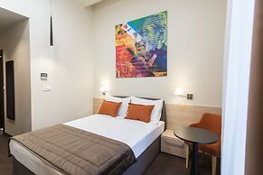 Hotel Grand Hedonist