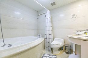 Henry's Apartment - South Henan Road