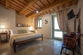 Le MaRaClà Country House