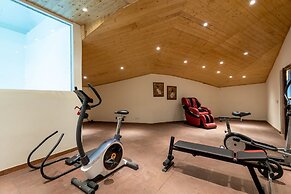 Coral Resort and Spa Centrally Heated Mountain Side Resort Manali