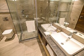 Coral Resort and Spa Centrally Heated Mountain Side Resort Manali