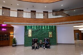 Coral Resort and Spa Centrally Heated Mountain Side Resort Manali