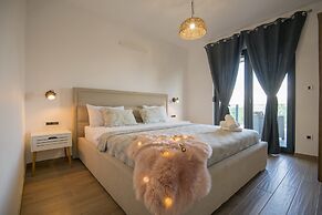 Holiday House Luxury